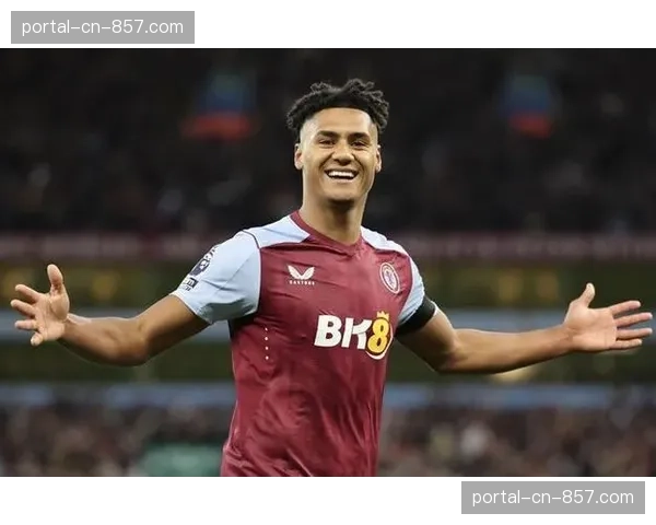 半场战报：维拉客场1-0领先西汉姆联，沃特金斯头球破门